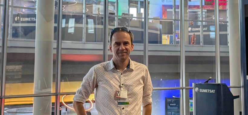 Play with the HyBEAR. Algorithms for remote sensing and ML applications.